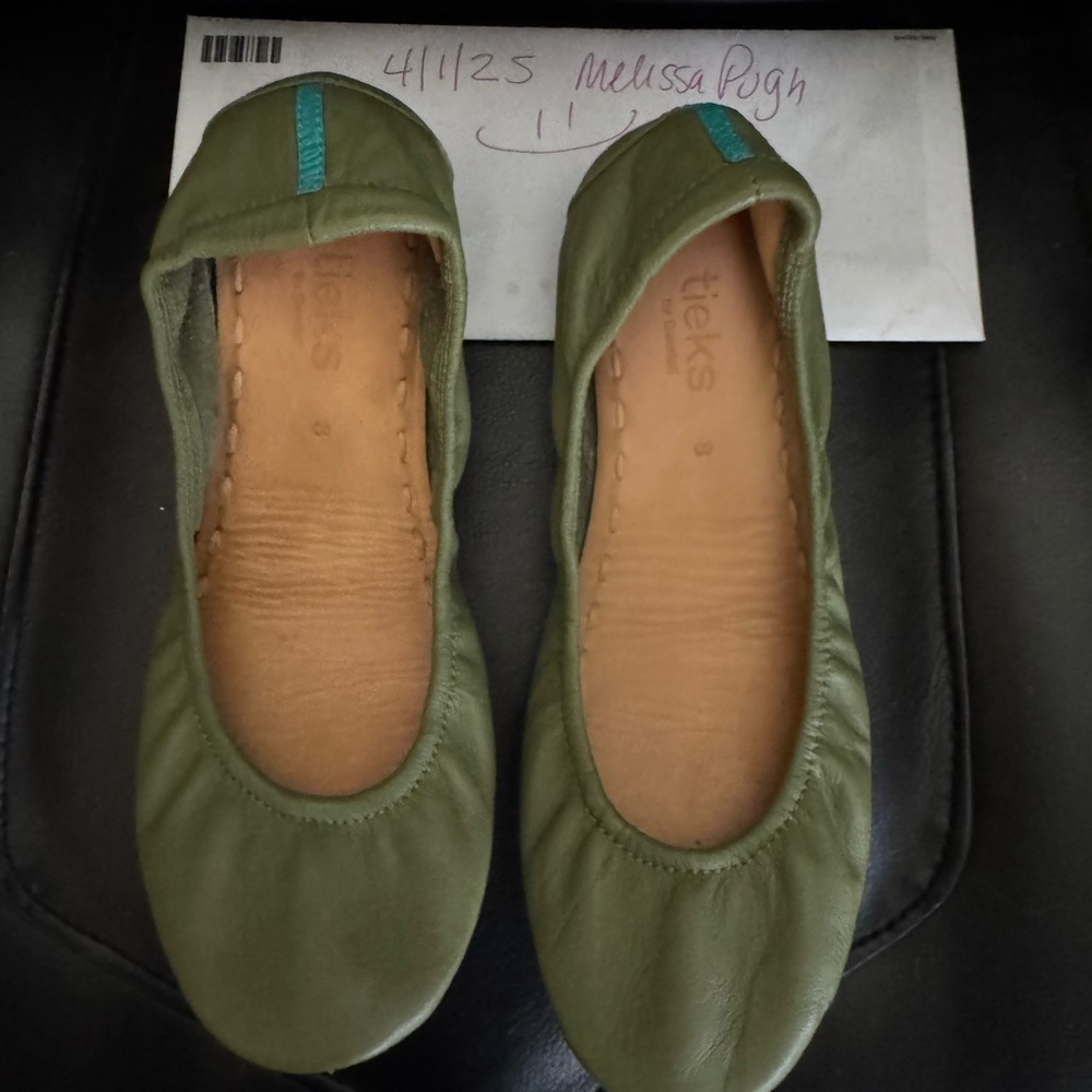 Leather Tieks Olive Green Foldable Ballet Flats size 8
